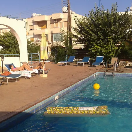 Lejlighedshotel Salmary 2*
